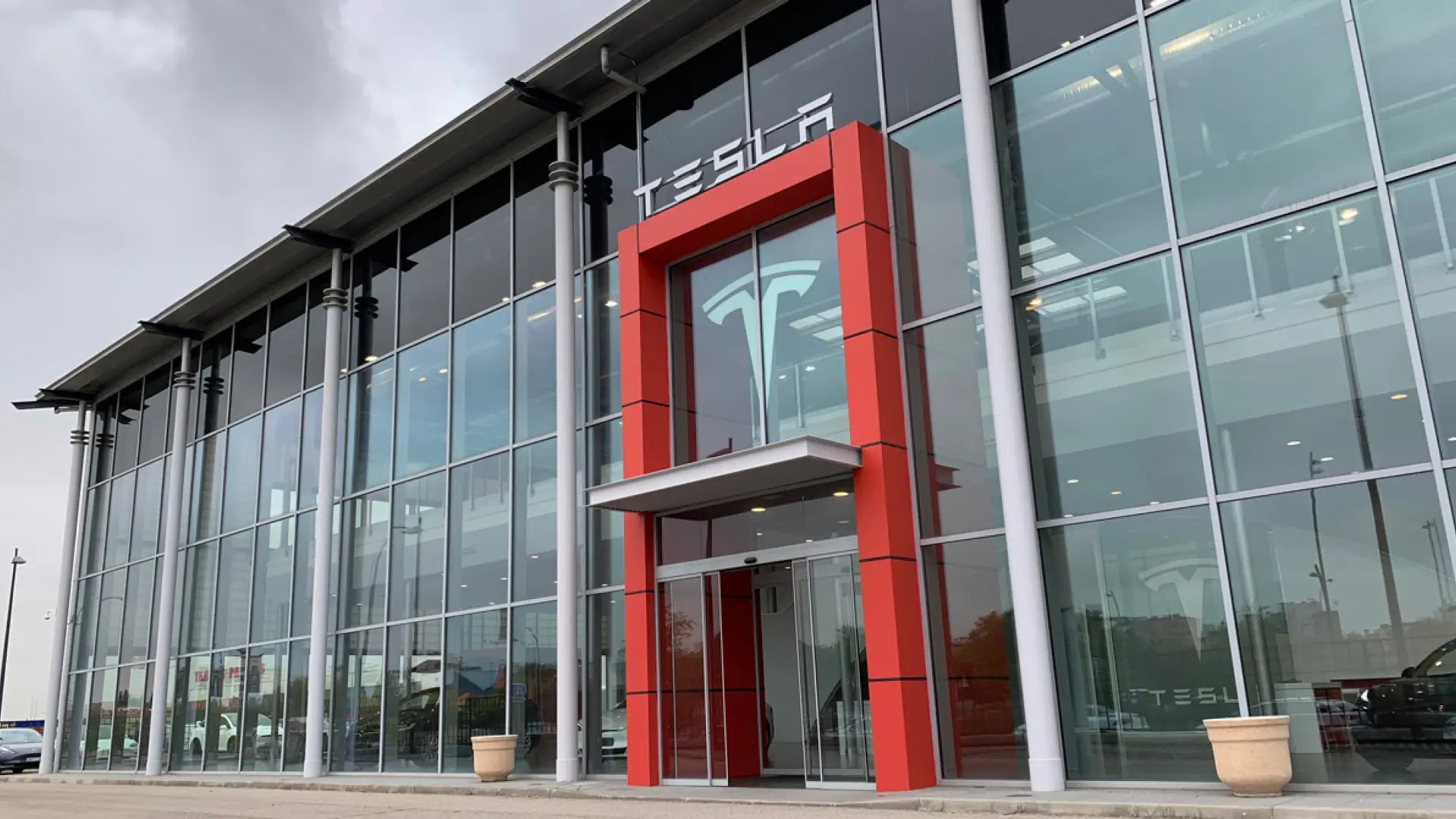 Tesla vehicle sales decline in Spain highlights challenges in European EV market