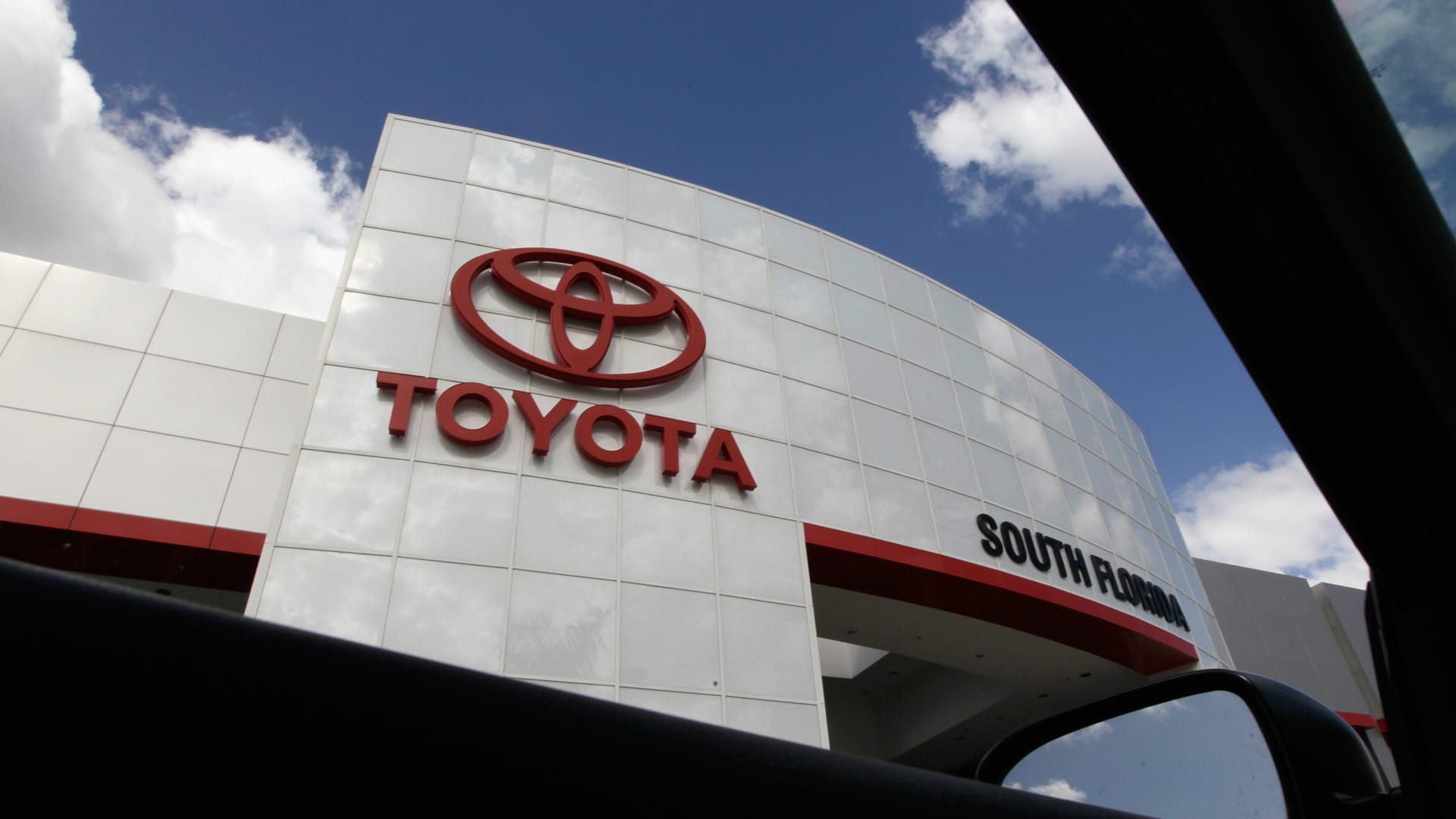 Toyota dealership